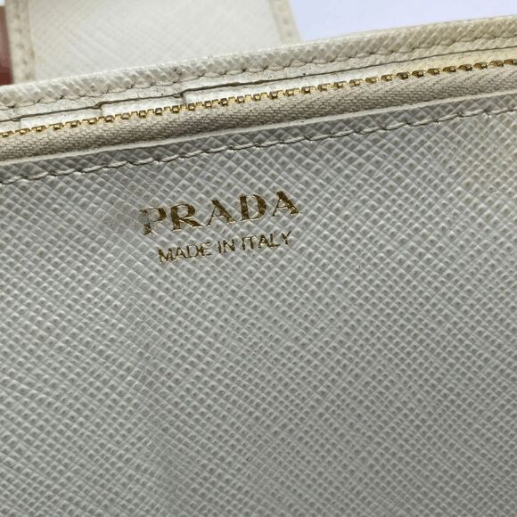Authentic Prada Beige Saffiano Leather Wallet w/ Original Authenticity Card & Bo - Picture 6 of 16